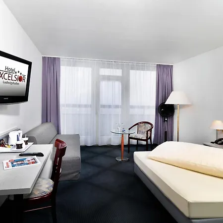 路德维希港伊克赛尔瑟酒店 酒店 莱茵河畔路德维希港